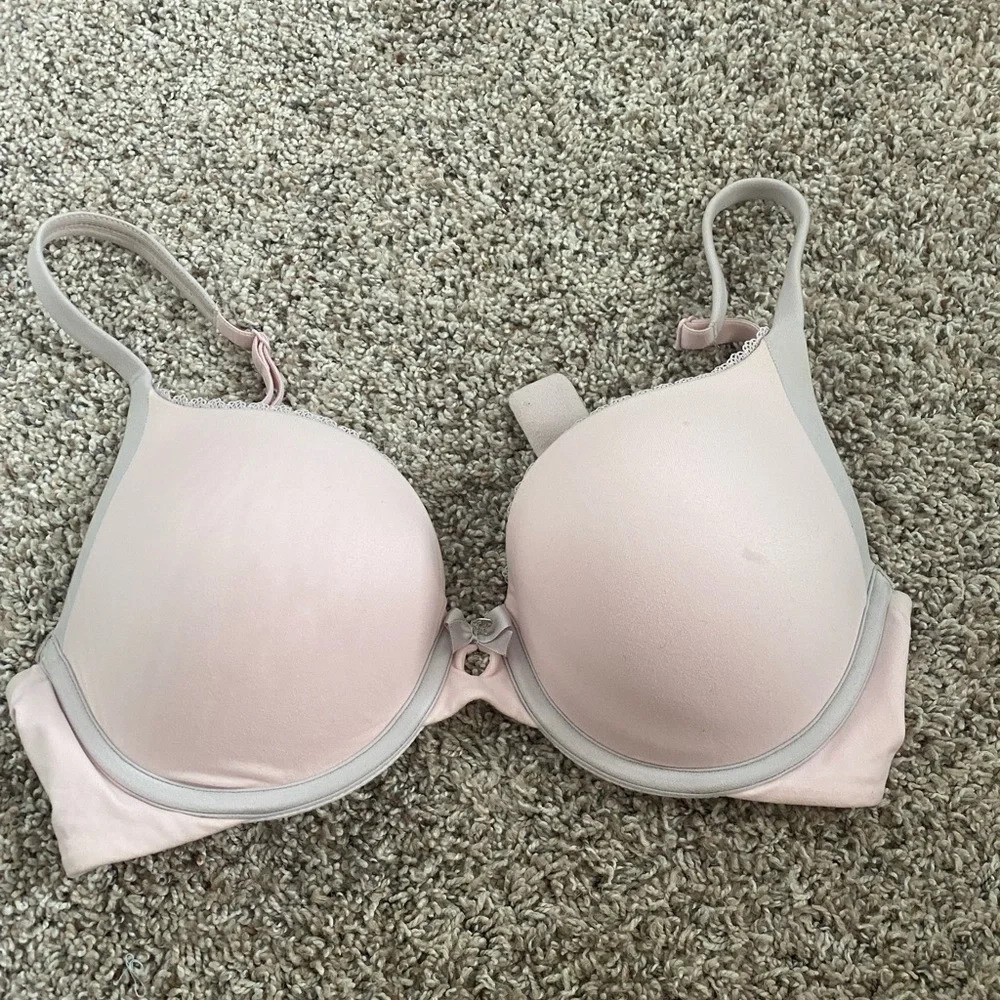 Victoria’s Secret bra